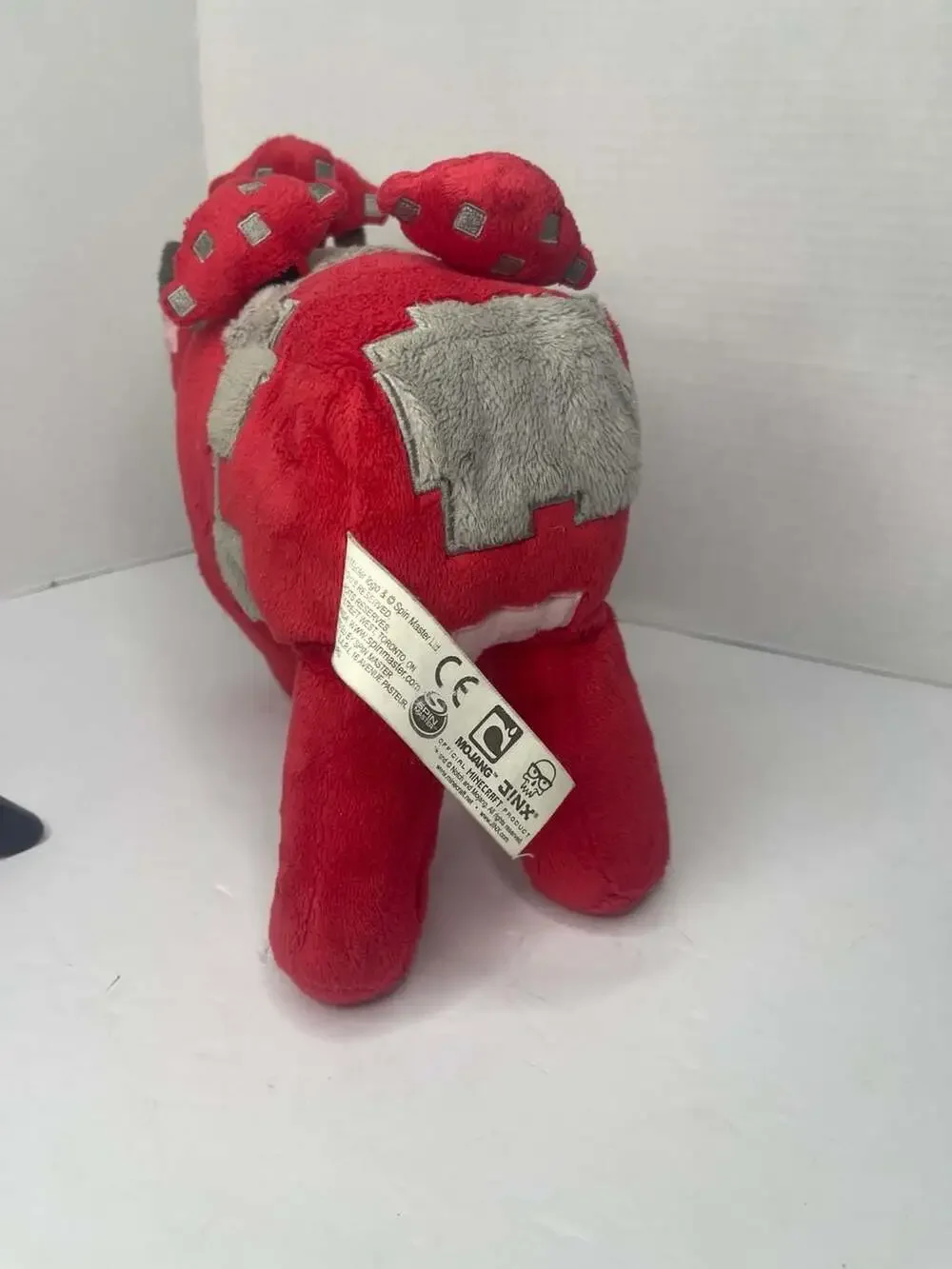 Jinx gently used